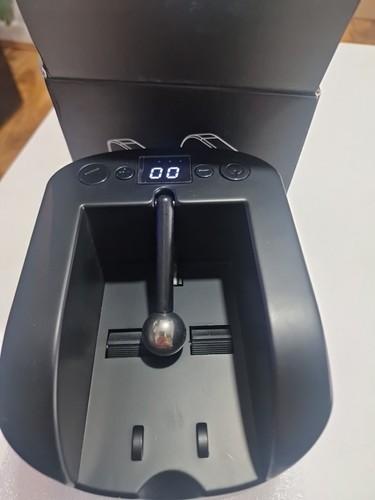 Automatic card dealer - card, machine